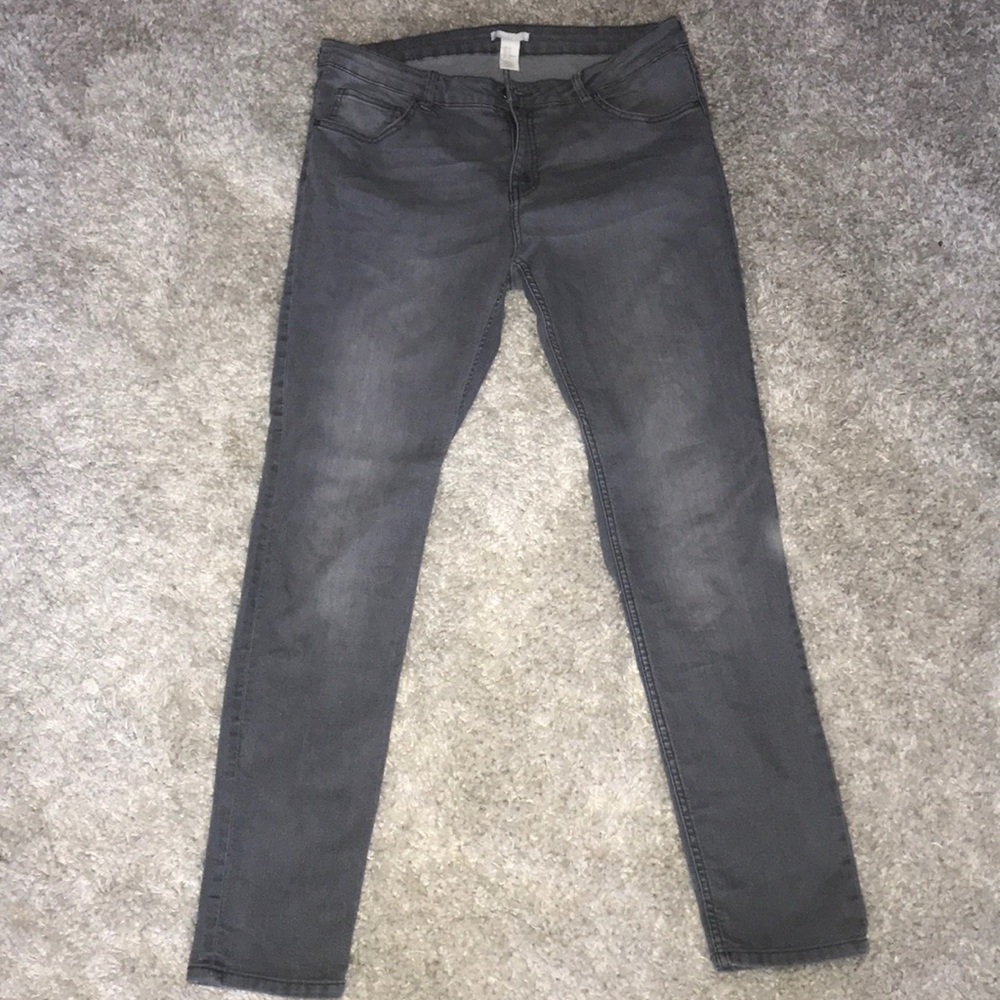 👖Grey washed denim jeans